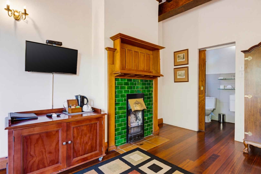 14 Bedroom Property for Sale in Oranjezicht Western Cape